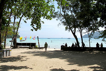 tourists at chong khard - surin islands national park HQ